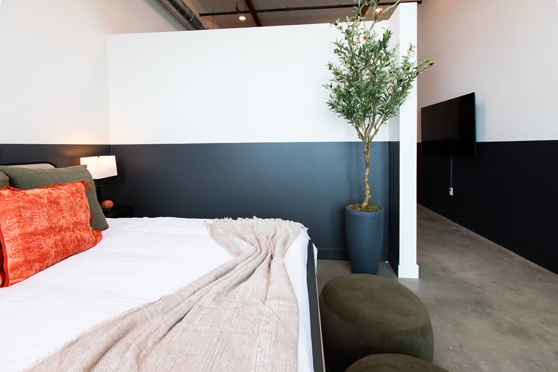 Loft 202